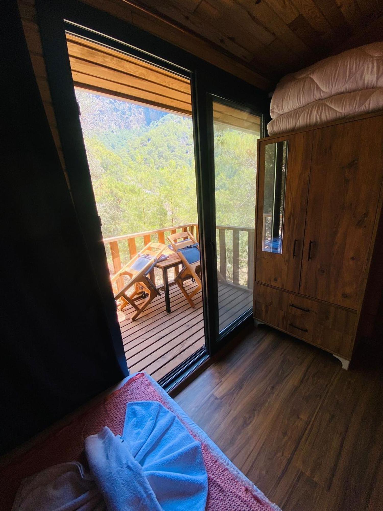 ホテル Reflections Camp ファラリア エクステリア 写真